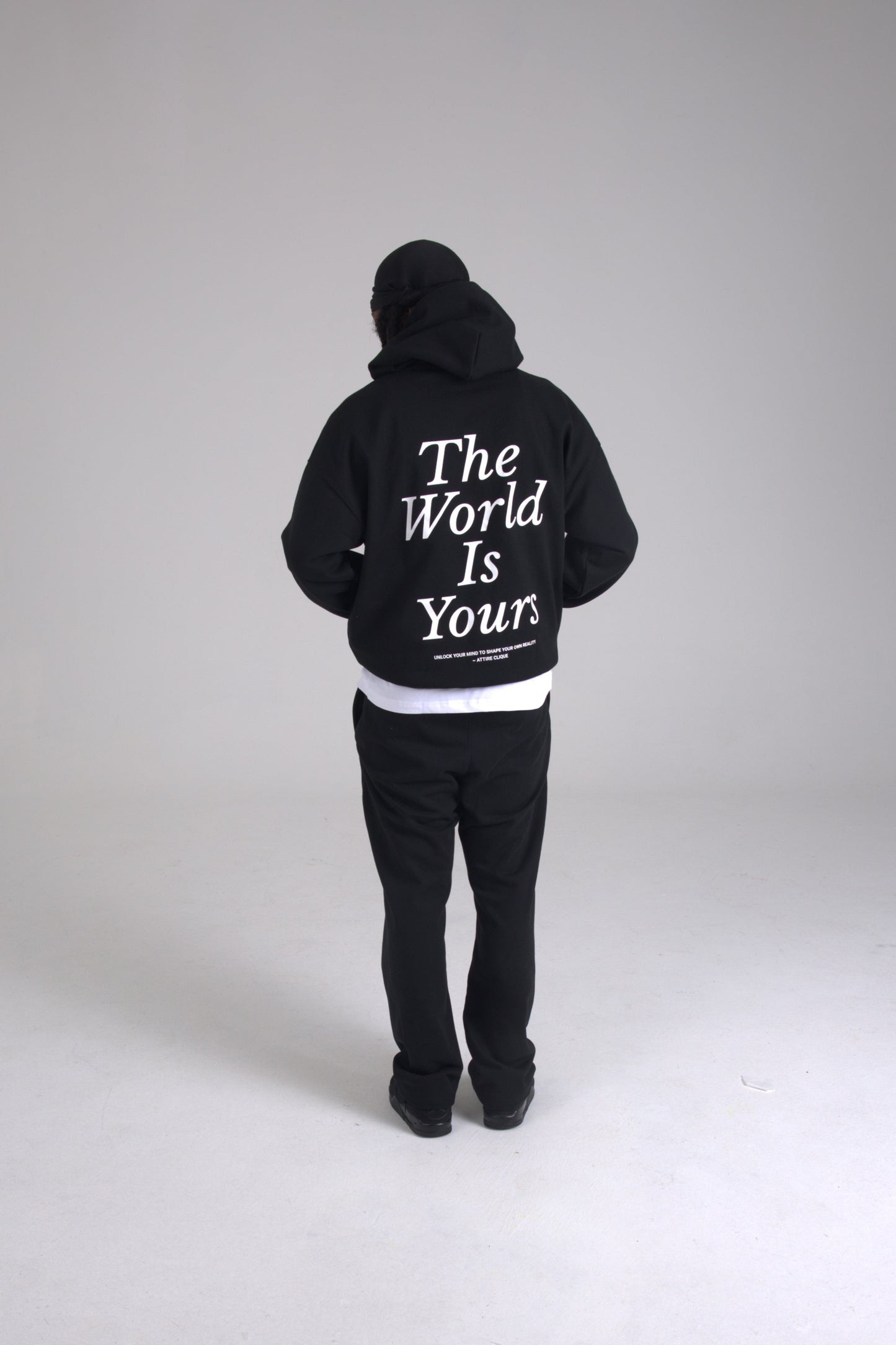 THE WORLD IS YOURS JOGGERS | BLACK
